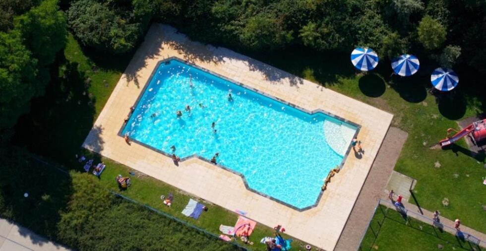 Chalet Makkum C99B Met Prive Gelegen Tuin Aan Het Water Zewnętrze zdjęcie