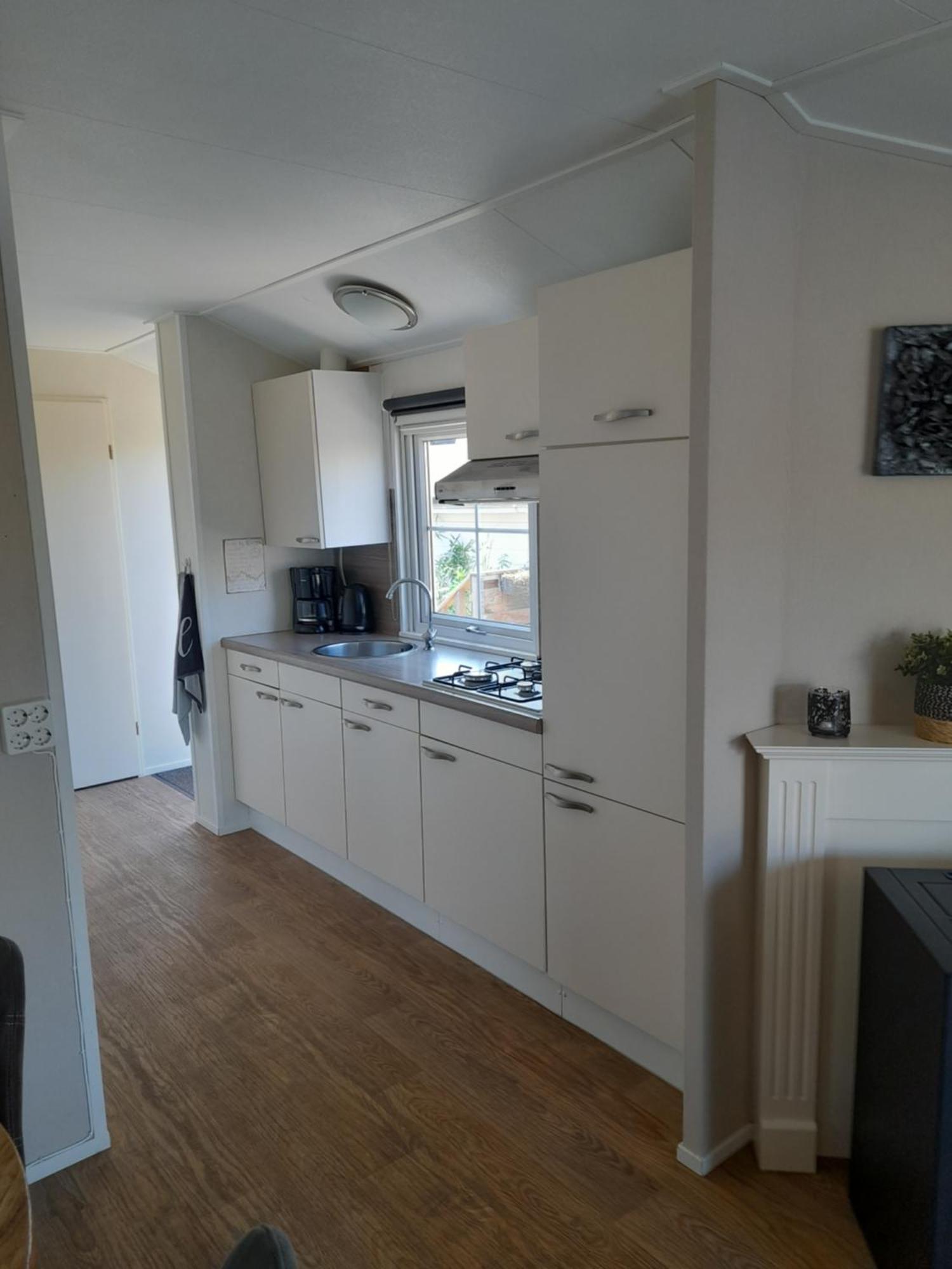 Chalet Makkum C99B Met Prive Gelegen Tuin Aan Het Water Zewnętrze zdjęcie